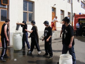 164970_509000235827142_1218583315_n