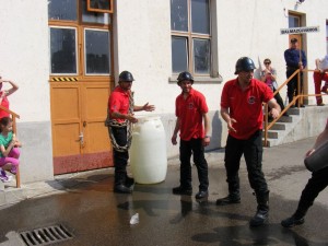 430227_508999809160518_533114458_n