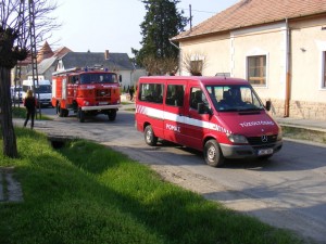 554184_508998125827353_856926393_n