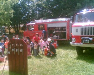 961863_584945141538627_1729803899_n