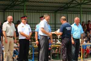 983949_140635629470559_603190175_n